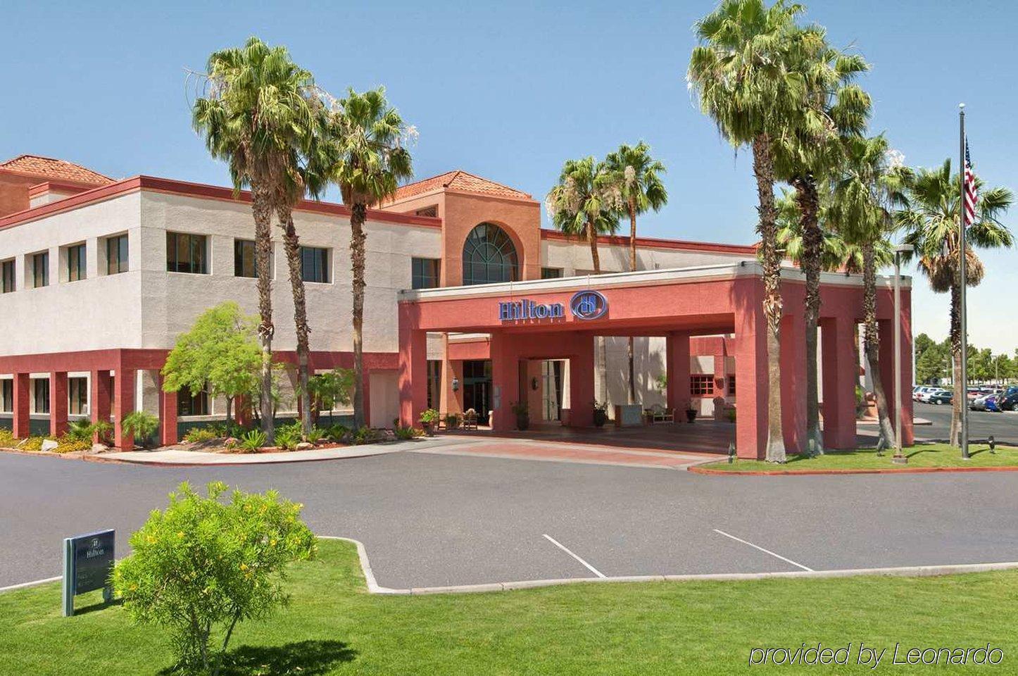 Hilton Phoenix Airport Exterior photo